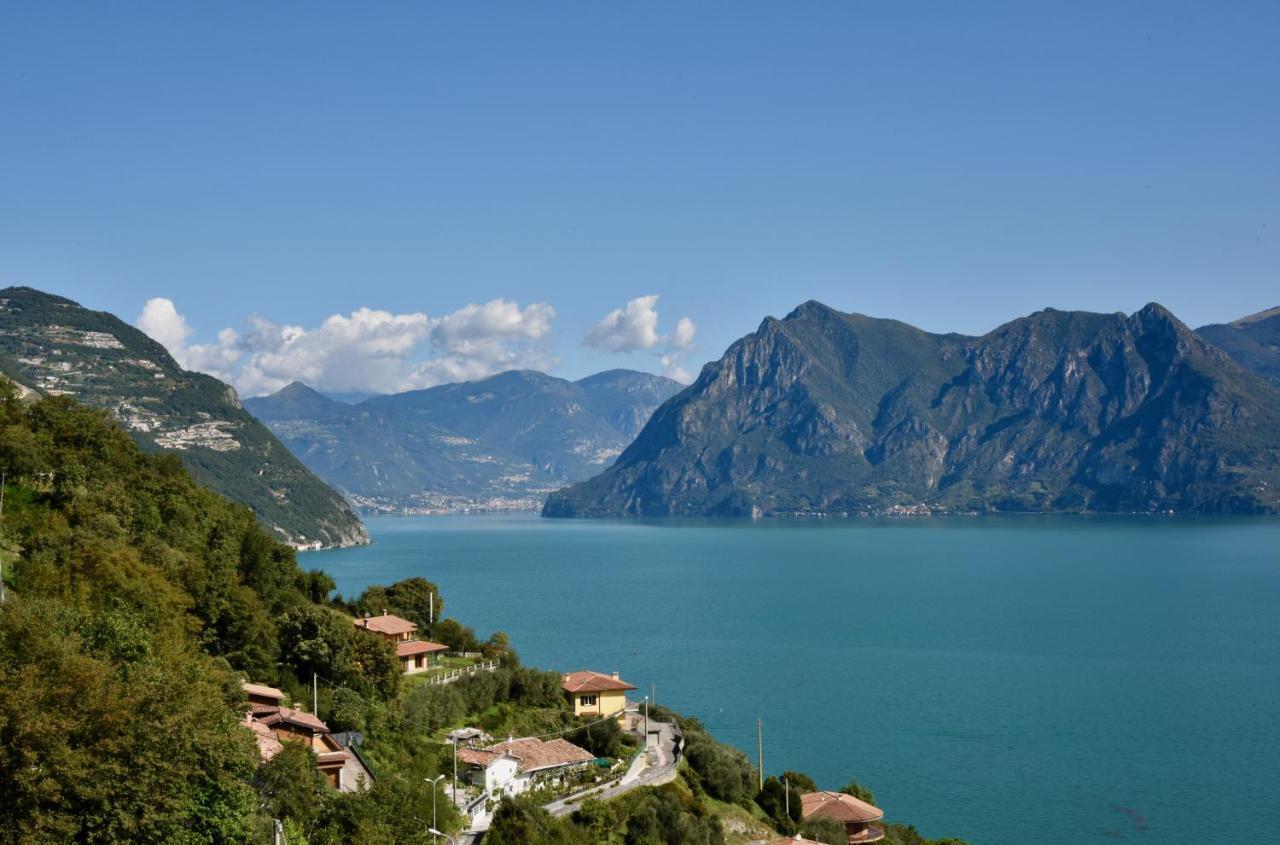 Italian Vacation Homes - La Petite Maison Du Lac Tavernola Bergamasca Exterior foto