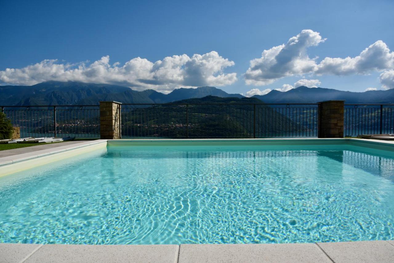 Italian Vacation Homes - La Petite Maison Du Lac Tavernola Bergamasca Exterior foto