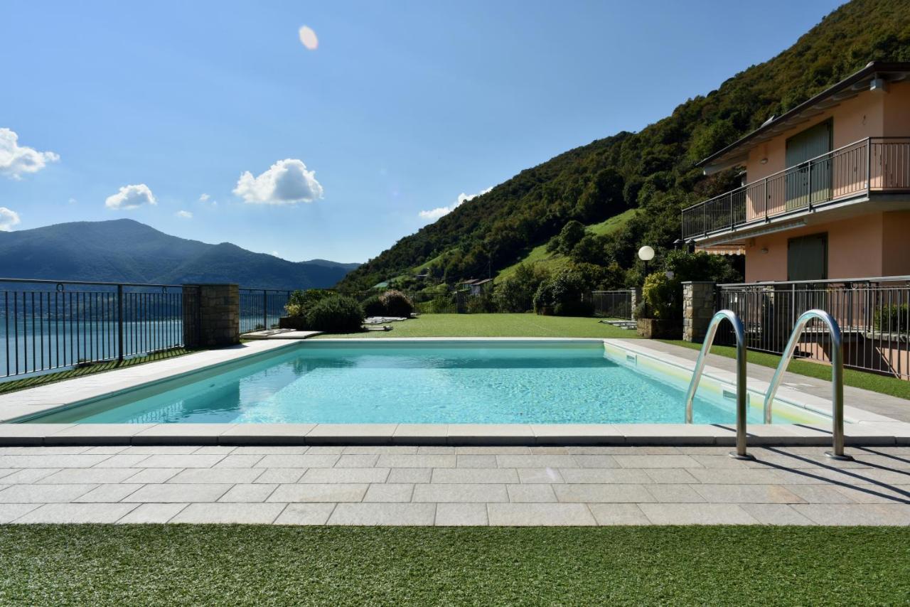 Italian Vacation Homes - La Petite Maison Du Lac Tavernola Bergamasca Exterior foto